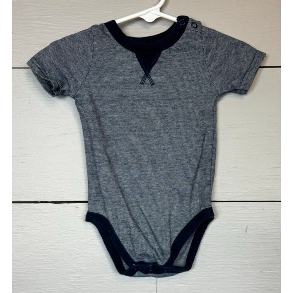 Garanimals Short Sleeve Bodysuit Boy's Size 6-9 Months